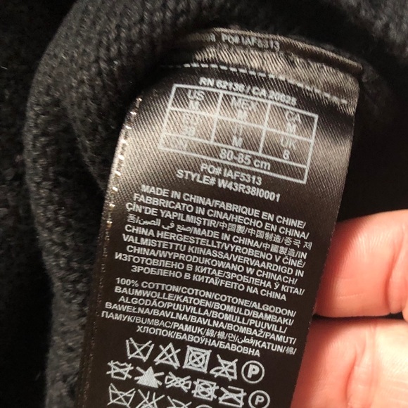 Guess cold shoulder sweater - Picture 5 of 6